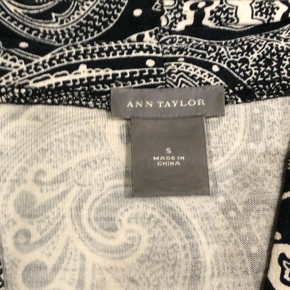 Ann Taylor Paisley Top - Picture 4 of 8